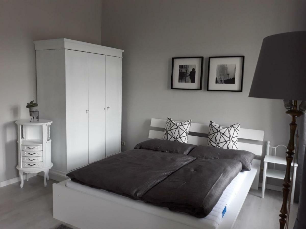 Seeblick Apartment/Zimmer Gmunden Ngoại thất bức ảnh